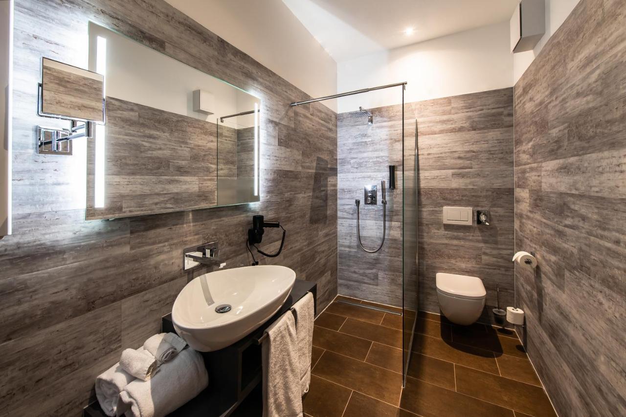 Hotel Lifestyle Минделхайм Екстериор снимка